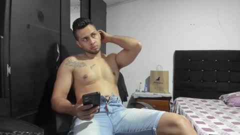 ryan_xc1 online show from April 11, 2026, 3:11 am