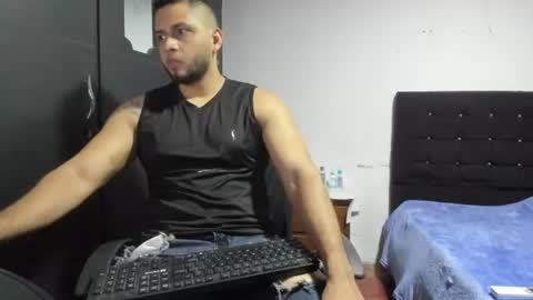 Snapshot of ryan_xc1 chatting on July 9, 2026, 2:37 am ryan_xc1 online show from July 9, 2026, 2:37 am