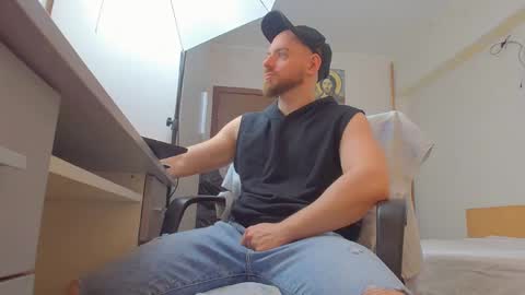 Ryanstone  online show from March 28, 2026, 7:52 am