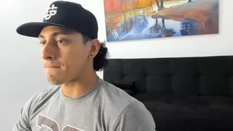 ryanwhite3 online show from November 2, 2025, 2:25 am