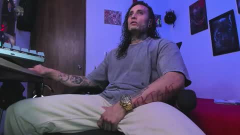 Snapshot of ryuk_it chatting on February 3, 2026, 1:59 am leopmonk help me reach 100 thumbs up online show from February 3, 2026, 1:59 am