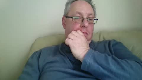 Snapshot of s536sny18 chatting on February 7, 2026, 2:54 pm s536sny18 online show from February 7, 2026, 2:54 pm