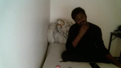 s8ukme90 online show from September 30, 2025, 6:57 pm