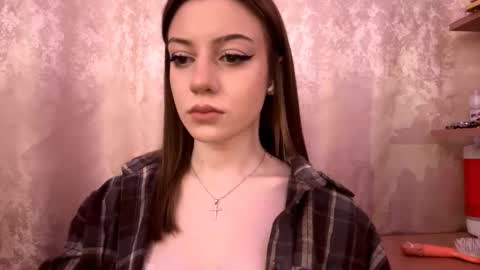 Mika online show from December 18, 2025, 6:36 pm