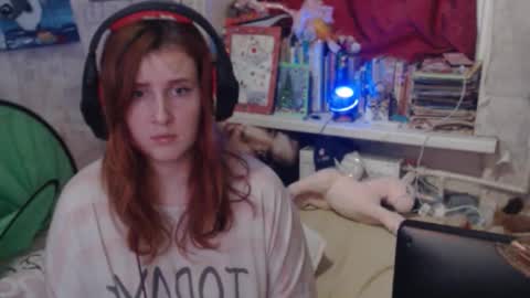 sabochka888 online show from February 4, 2026, 7:03 am