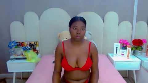 sabriana_smith1 online show from April 3, 2026, 2:37 pm
