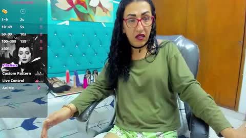 Snapshot of sabrina_dupont chatting on October 29, 2025, 1:24 pm SABRINA online show from October 29, 2025, 1:24 pm