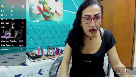 Snapshot of sabrina_dupont chatting on November 12, 2025, 1:22 pm SABRINA online show from November 12, 2025, 1:22 pm