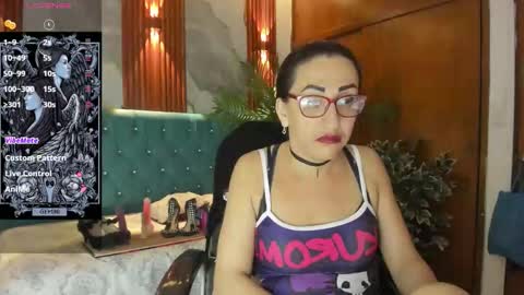Snapshot of sabrina_dupont chatting on January 7, 2026, 1:02 pm SABRINA online show from January 7, 2026, 1:02 pm