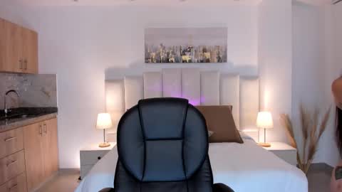 Sabrina online show from October 24, 2025, 8:16 pm