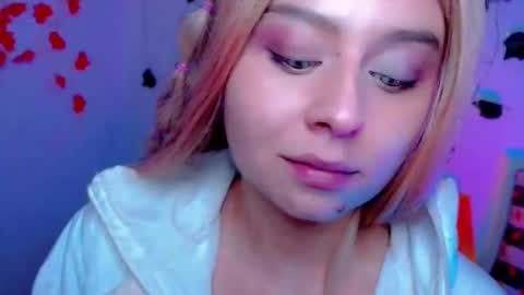 Snapshot of sabrinaexpositoxx chatting on March 9, 2025, 10:52 am SABRI online show from March 9, 2025, 10:52 am