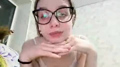 Sabrina online show from April 28, 2026, 7:08 pm