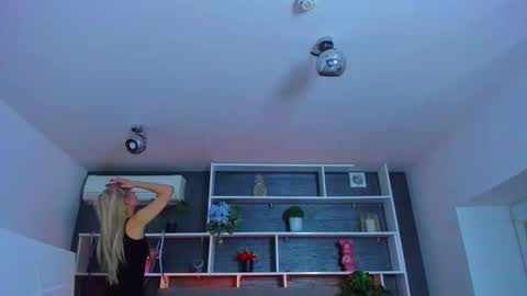 Sabrina online show from February 28, 2026, 6:31 pm