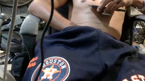 Dee online show from November 17, 2025, 10:54 am