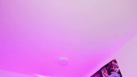 Ig  online show from December 16, 2025, 5:40 pm