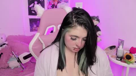 Ig  online show from December 17, 2025, 5:41 pm