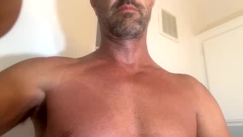 Snapshot of sackskincreamer chatting on September 22, 2025, 10:39 am R online show from September 22, 2025, 10:39 am