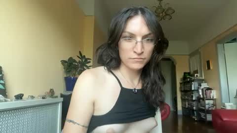 Snapshot of sadie_stars chatting on July 2, 2026, 8:04 pm Sadie online show from July 2, 2026, 8:04 pm