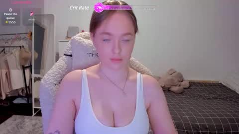 You can call me Lo if someone writes to me in the pm without paying an instant BAN online show from December 20, 2024, 5:40 pm