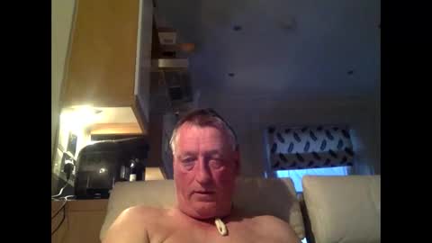 Snapshot of sail_naked chatting on April 18, 2026, 7:07 pm sail_naked online show from April 18, 2026, 7:07 pm