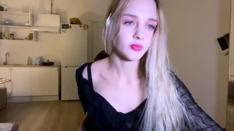 Sofia online show from November 7, 2025, 8:20 pm