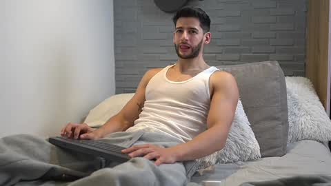 saimon  online show from January 12, 2025, 2:24 am