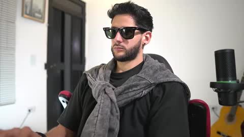 saimon  online show from October 26, 2025, 11:31 pm