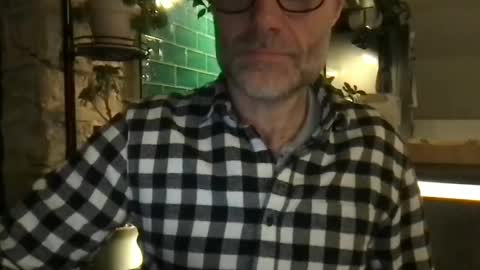 saint009 online show from April 15, 2026, 8:20 pm