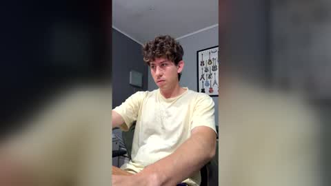 Snapshot of saint_nott chatting on April 19, 2026, 6:32 pm saint_nott online show from April 19, 2026, 6:32 pm