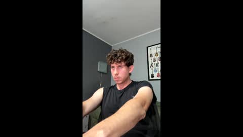Snapshot of saint_nott chatting on April 22, 2026, 5:25 pm saint_nott online show from April 22, 2026, 5:25 pm