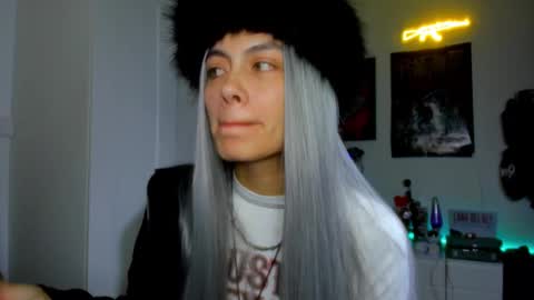 Snapshot of sakaexxx chatting on January 30, 2025, 5:41 am    online show from January 30, 2025, 5:41 am