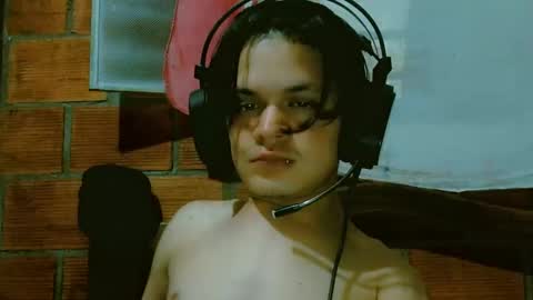 sakukeo6 online show from February 3, 2025, 4:35 am