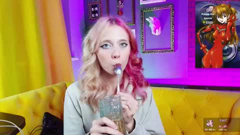 sakurabliss online show from October 13, 2025, 5:02 pm