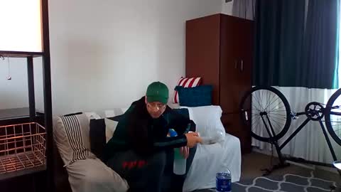 salis1981 online show from February 17, 2025, 6:26 pm