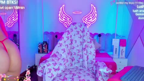 Snapshot of sallybrown_ chatting on April 27, 2026, 8:40 pm miss Sally online every night from 1am to 8am Colombia time online show from April 27, 2026, 8:40 pm