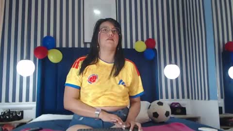 Sallydickinson online show from June 26, 2026, 5:28 pm