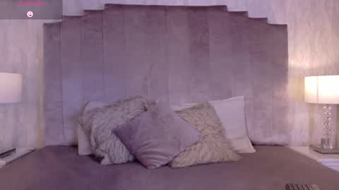 Marcela online show from May 24, 2026, 12:43 pm