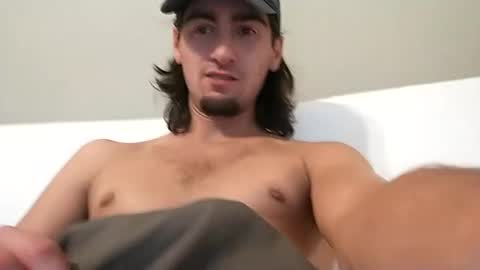 Snapshot of salmonman1305 chatting on September 27, 2025, 2:16 am salmonman1305 online show from September 27, 2025, 2:16 am