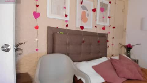 Salo     online show from February 19, 2026, 3:19 pm