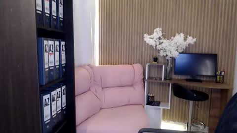 Salome online show from April 9, 2026, 8:36 pm