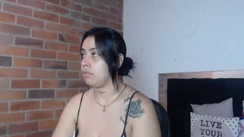   online show from November 26, 2025, 1:01 pm