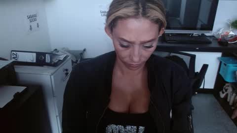 Snapshot of salome_drasin chatting on March 3, 2026, 3:29 pm salome_drasin online show from March 3, 2026, 3:29 pm