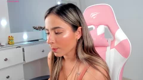 Snapshot of saloome_miller chatting on October 3, 2025, 5:26 am Salome online show from October 3, 2025, 5:26 am