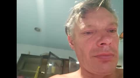 Snapshot of salsapaulus chatting on February 16, 2026, 10:11 am salsapaulus online show from February 16, 2026, 10:11 am