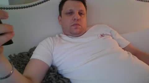 salsbud2022 online show from February 12, 2025, 2:21 pm