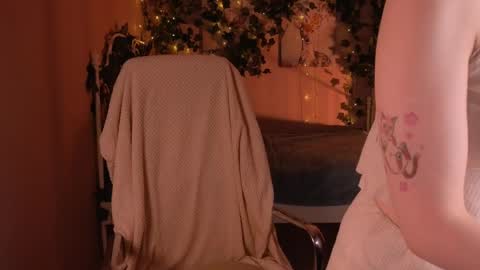 salt_mira online show from April 2, 2026, 5:27 am