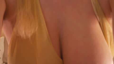 IsaBella-  online show from January 2, 2025, 10:01 pm