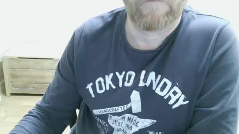 Snapshot of saltimbanquier chatting on April 11, 2026, 8:57 pm Saltimbanquier Salt ou Banquier online show from April 11, 2026, 8:57 pm