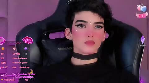 salvatore_boom online show from November 23, 2025, 7:35 pm