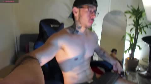 Snapshot of salvatore_costa chatting on November 5, 2025, 12:21 am Salvatore online show from November 5, 2025, 12:21 am